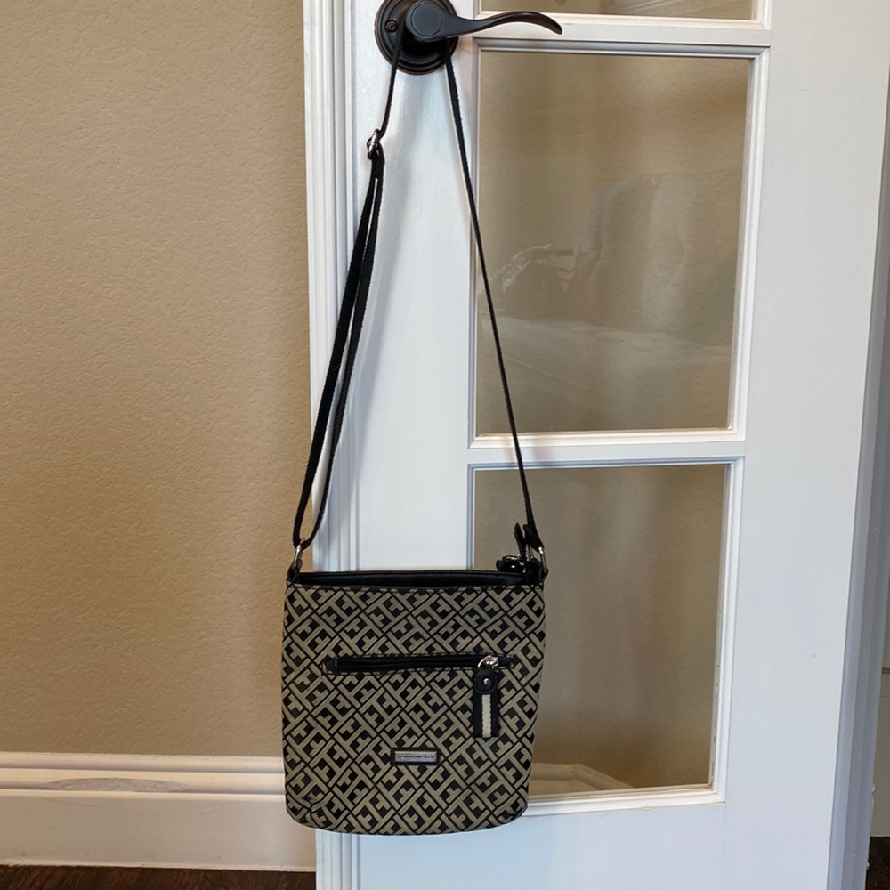 Tommy Hilfiger crossbody bag